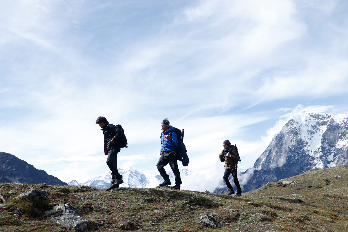 age limit for everest